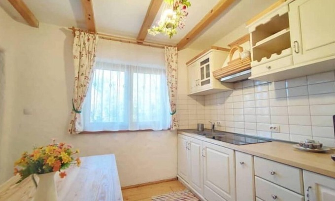 Bertea Casa | La sat, a Romanian traditional house built from natural materials