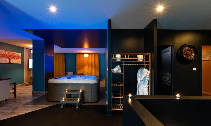 Poincare - Foch - Anatole France - Croix de Bourgogne Apartamento | La Somptueuse 100m2 Spa/Sauna privé