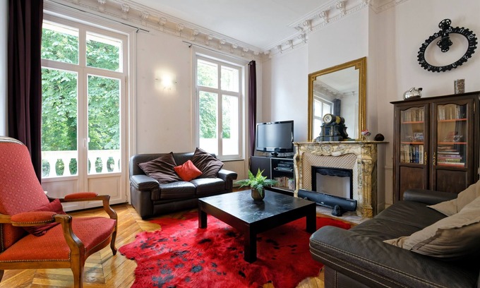 Nancy City Centre Apartamento | La Suite Joli Coeur - Appt type "Ecole de Nancy"