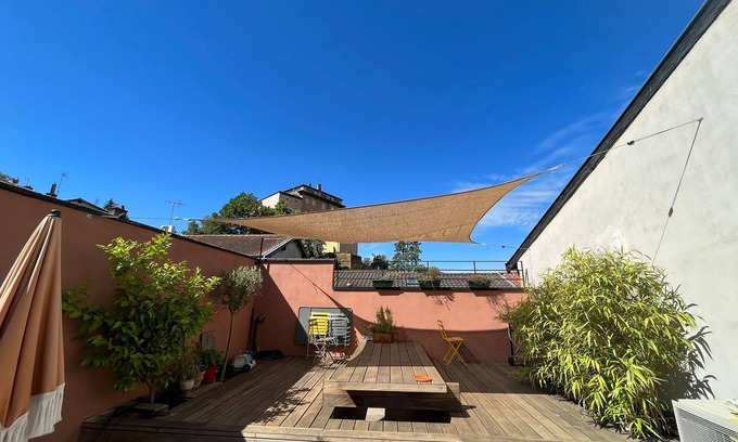 Cuire Casa | La Terrasse des épices: Town house very close to Lyon, Private swimming pool