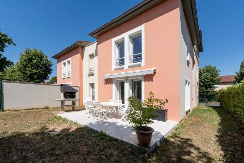 Woippy Casa | La Terrasse