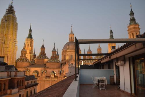 Zaragoza Old Town Apartamento | La terraza del pilar