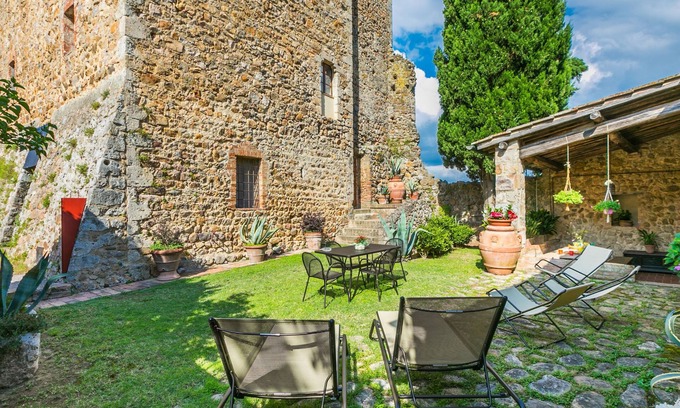 Stigliano Apartamento | La Torre by Interhome