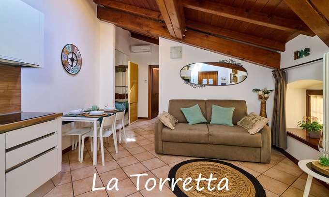 Riva del Garda Apartamento | Apartamento La Torretta-centro histórico-wi-fi y aparcamiento gratuito