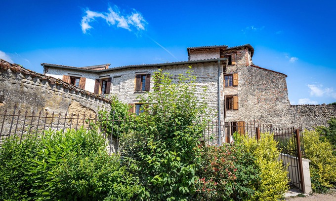 Montluel Casa | La Tour Mandot