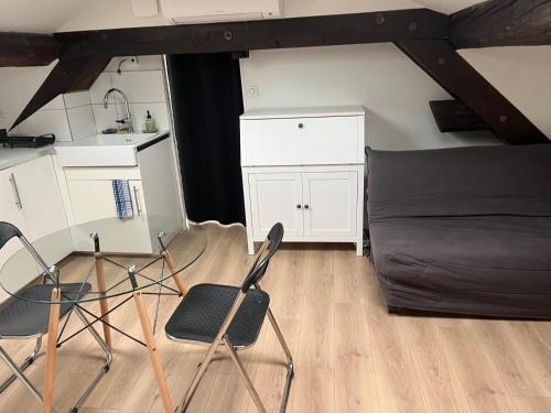 Grezieu-la-Varenne Apartamento | La Tour Ronde