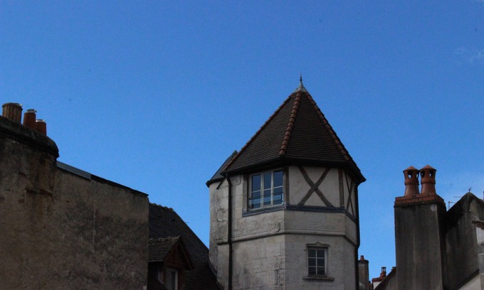 Dole Apartamento | La Tour Unique view Former town house