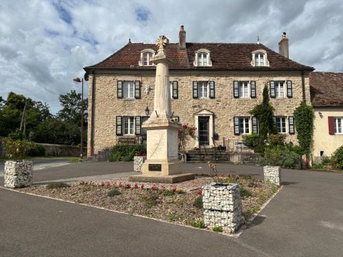 Saint-Didier-sur-Arroux Apartamento | La Tranquilité
