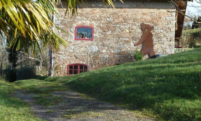 Larbont Casa | La Tutte de l'Ours, una casa luminosa rodeada de naturaleza.