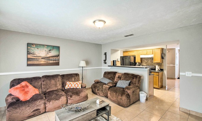 La Vergne Casa | La Vergne Townhome: 22 Mi to Dtwn Nashville!