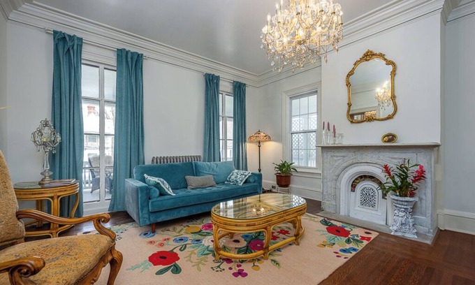 Warwick Casa | La Victoria 5-bedroom estate in the heart of Warwick, an Hour away from NYC