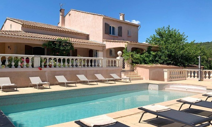 Draguignan Villa | LA Villa DES Ames Liees