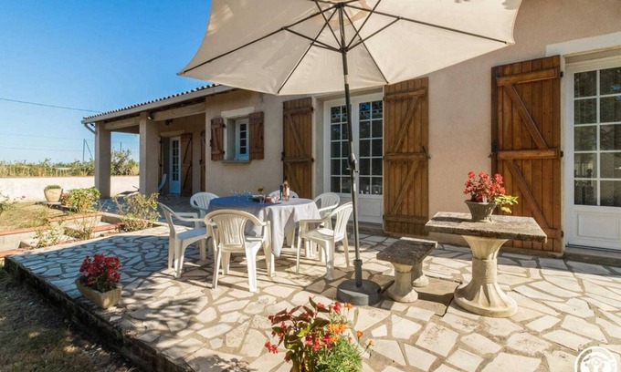 Frouzins Casa | La Villa - FROUZINS - Gîte