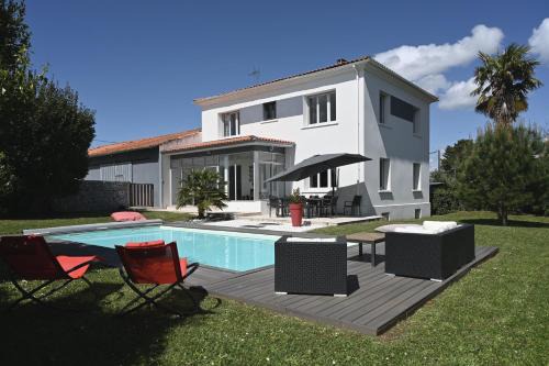 Meschers-sur-Gironde Casa | La Villa Palmier - Piscine avec Grand Jardin