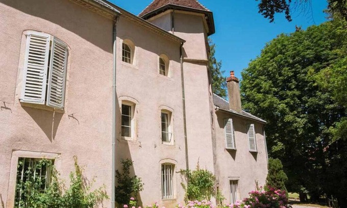 Montmirey-la-Ville Casa | La Villa Romaine