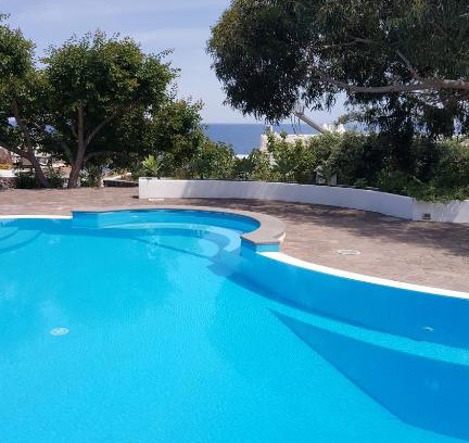 Santa Marina Salina Cama Y Desayuno | La Villa Rossa