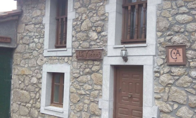 Ponga Casa | Casa La Xiana En La Falda Norte del Tiatordos (Asturias)
