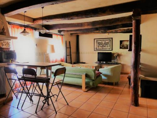 Erias Casa | La Zambrana rural house