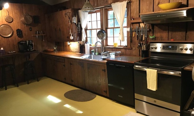Saluda Casa | Unplug, Enjoy This Appalachia Area Retreat