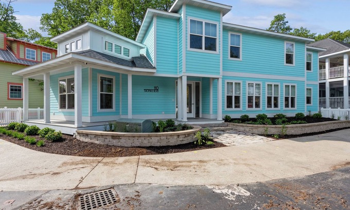 Michigan City Casa | Lady Of The Lake at Beachwalk Resort Stunning New Construction