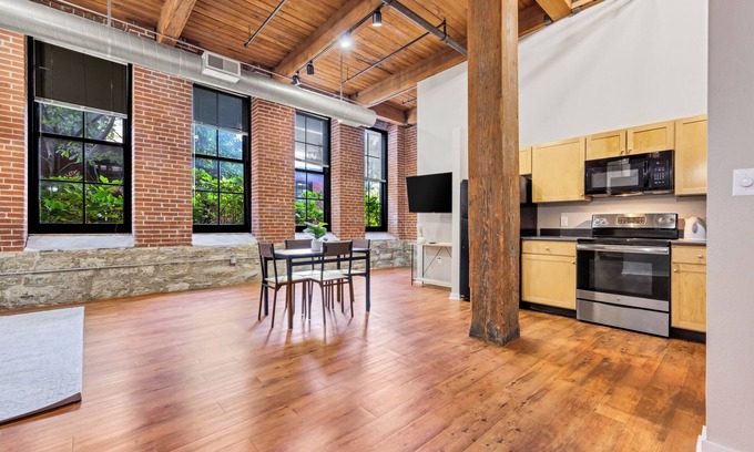 Lafayette Square Apartamento | Lafayette 305 I Spacious 1Bd I Free Parking