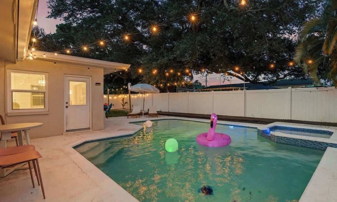 Largo Casa | Lago Resort Home-Heated Pool&Hot Tub+Beach+Arcade