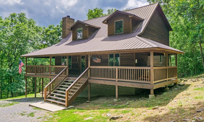 Smithville Cabina | Ubicación privada con excelente invierno / otoño Vista al lago y cerca del lago