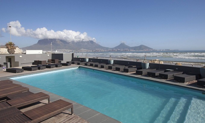 Lagoon Beach Apartamento | Lagoon Beach 136A by CTHA