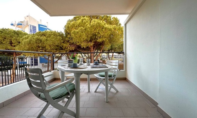 Lignano Sabbiadoro Apartamento | Apartamento con encanto de laguna de Beahost Rentals