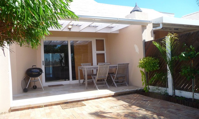 Milnerton Casa | Lagoon View Holiday Duplex (SB)