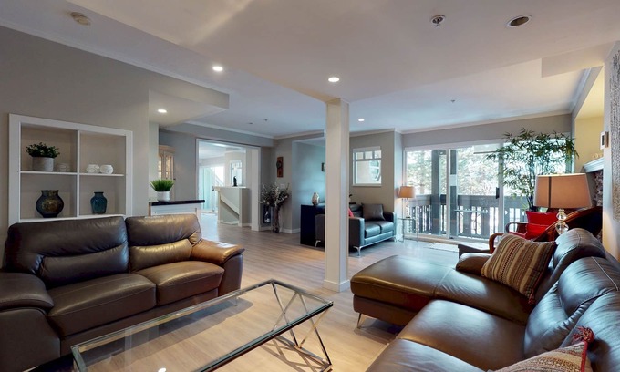 Village North Apartamento | LAGOONS 20 | Village location | Rare 5BDR Condo With Private Hot Tub |
