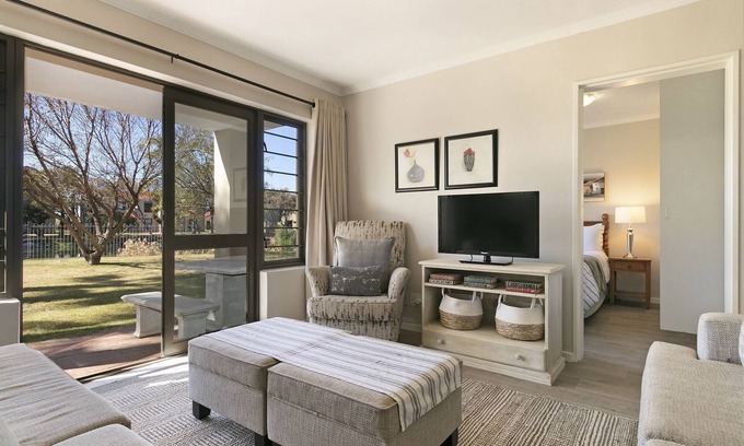Strand Apartamento | Laguna Beach B8 - Tres Habitaciones Piso, Capacidad 6