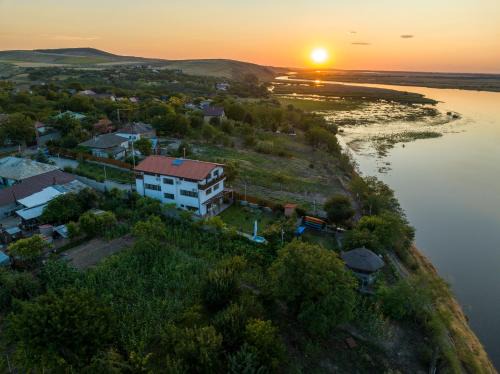Somova Casa | Laguna Nuferilor Habitat