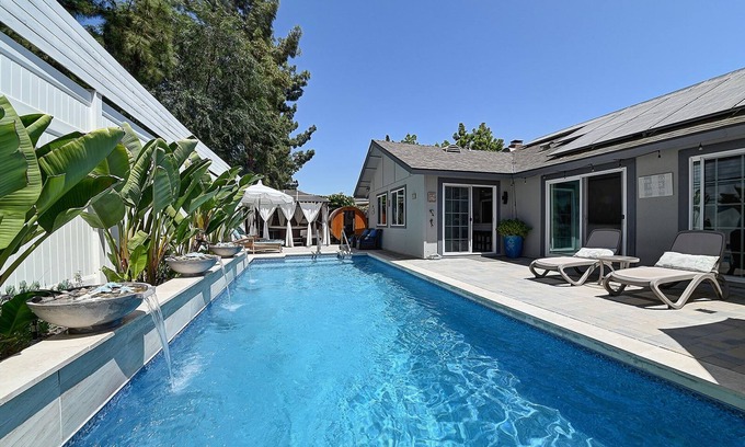 Laguna Hills Casa | LagunaPool house with Sauna SPA 7miles away from beach