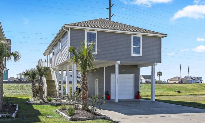 Pointe San Luis Casa | Lagunita! Easy Beach Access & Water Views!