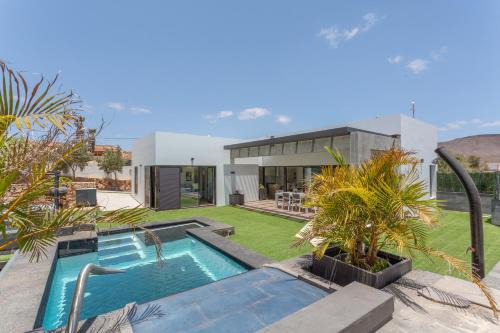 Triquivijate Casa | Laian