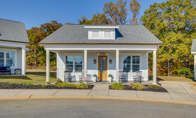 Greenwood Casa | Lake Access and Boat Slip Greenwood Cottage!