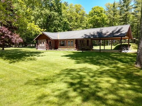 Honor Casa | Lake Access! Twin Birch Resort - Kodiak Cabin