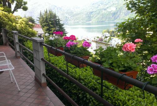 Mandello del Lario Casa | Lake and Guzzi view - Holiday Home