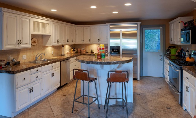 Lake Arrowhead Casa | Lake Arrowhead, CA - Beautiful Lake front cabin