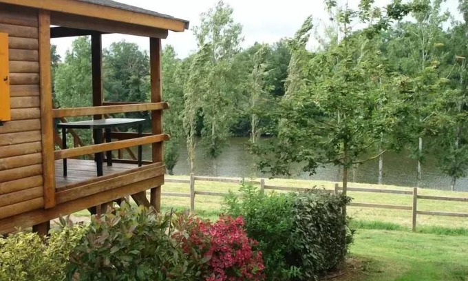 Naucelle Chalet De Esquí | Lake Bonnefon campsite *** - Chalet PREMIUM with lake view 34 m2 (2 bedrooms) 5 people