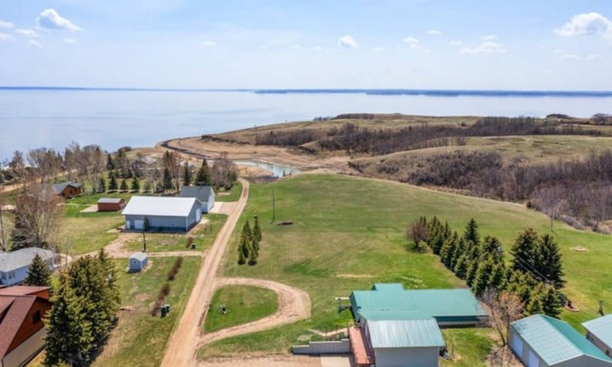 McLean County Cabina | Lake cabin in Garrison Creek (lake Sakakawea