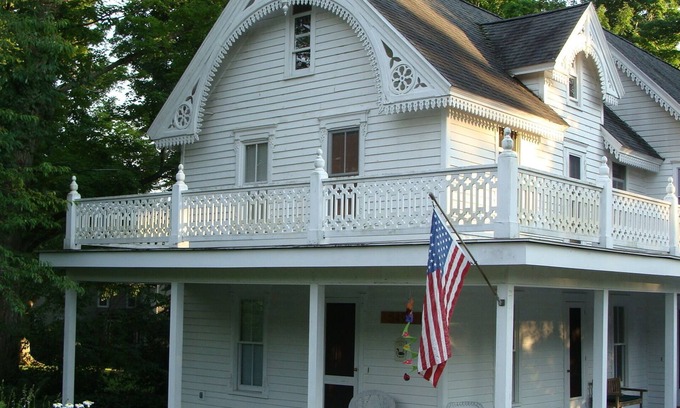 Dewittville Casa | Lago Chautauqua Victorian
