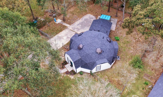 Montgomery Casa | Lake Conroe Dome Home