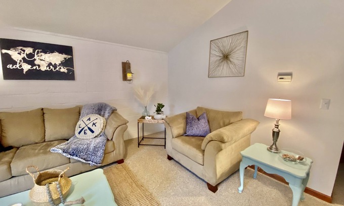 Monticello Casa | LAKE CUMBERLAND Cozy retreat, close to Cumberland Point Ramp & Conley Bottom!