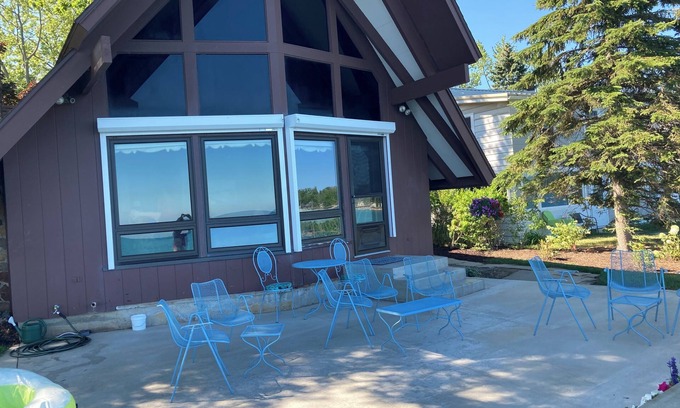 Dunkirk Casa | Lake Erie Water Front House Available in July