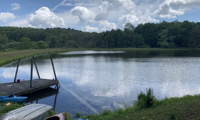 Gillett Casa | Lake Escape: Reel, Float, Relax