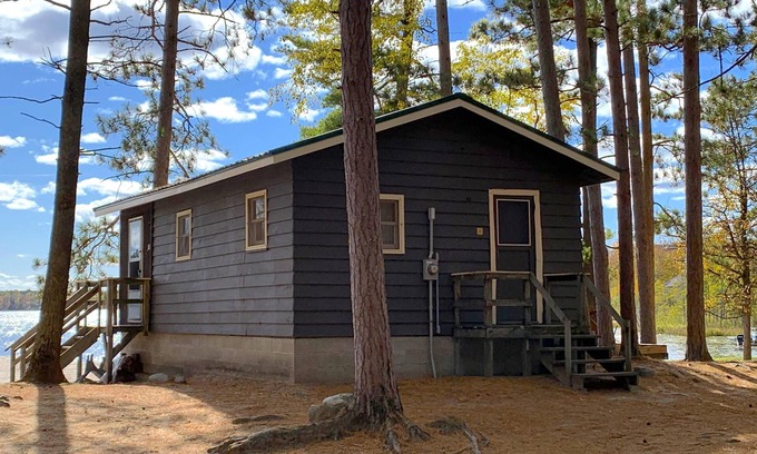 Longville Cabina | Casa frente al lago - Brainerd Lagos Área - hermosa playa de arena, vista prístina!