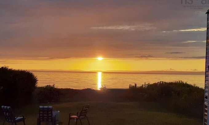 Irish Cove Casa | Lake front get away