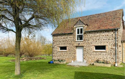 Moitron-sur-Sarthe Casa | Lake Front Home In Moitron-Sur-Sarthe